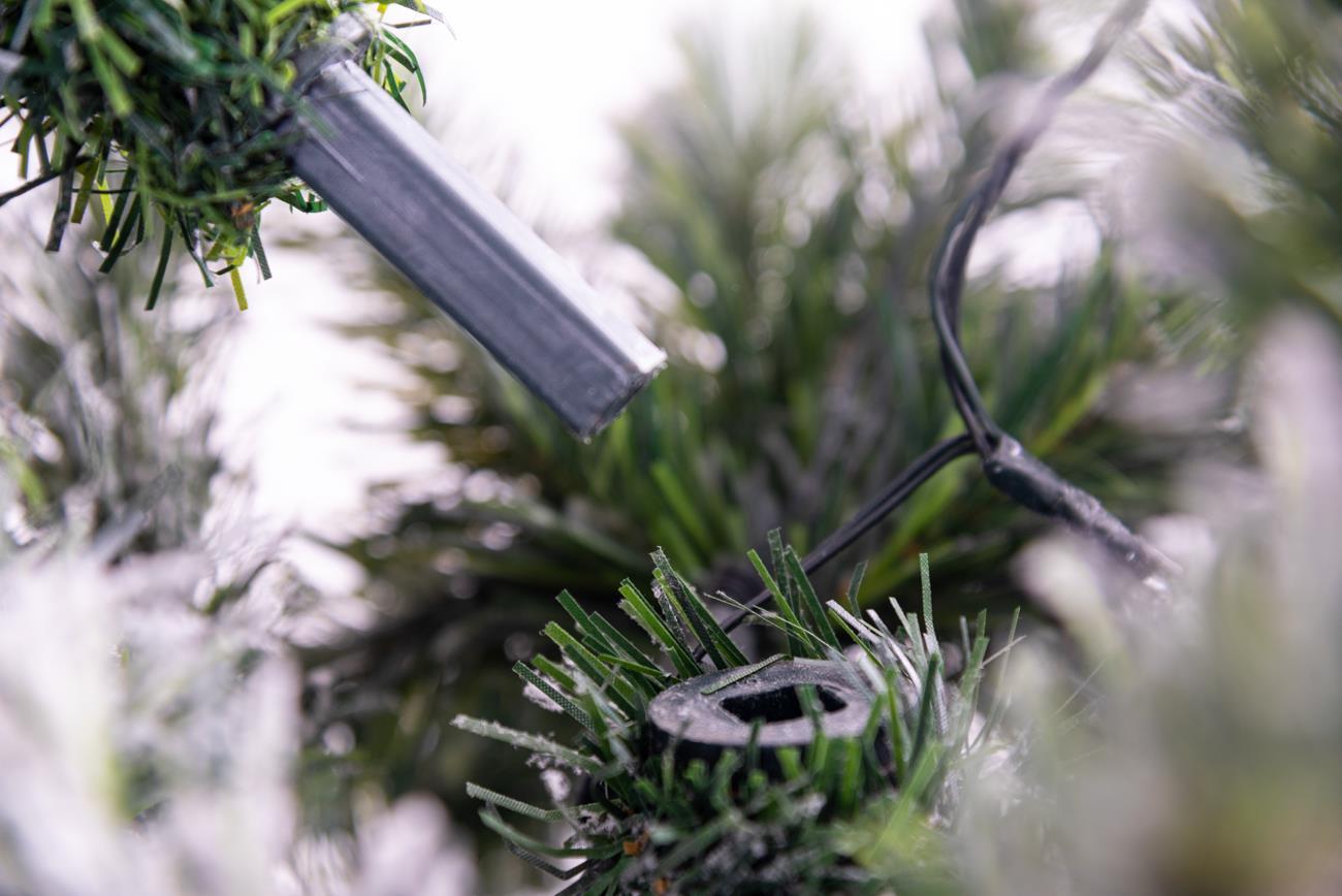 4ft Pre-Lit Lapland Snow Covered Christmas Tree