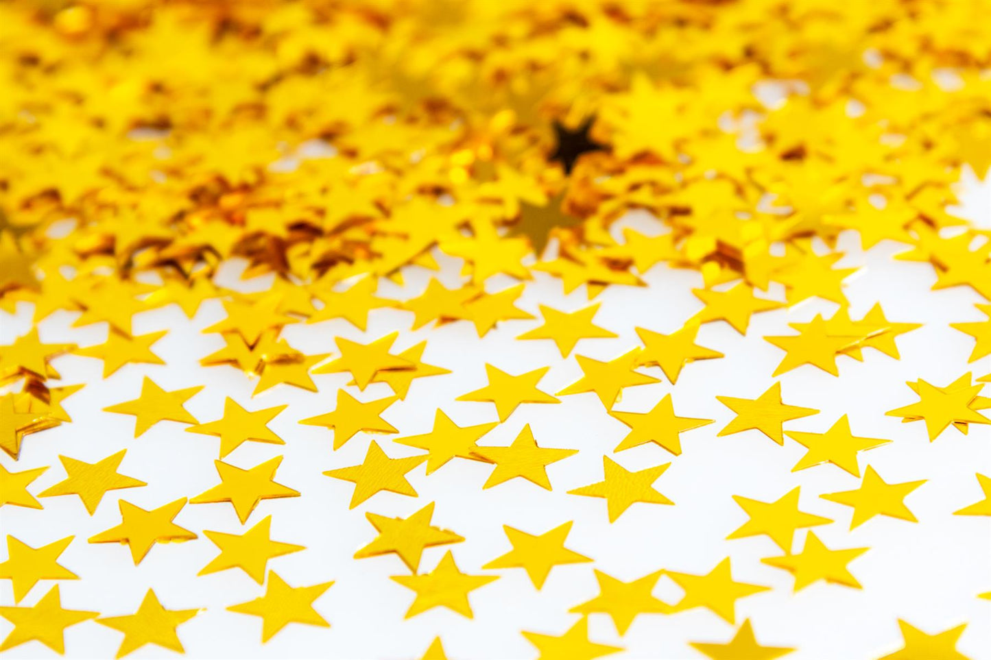 4 Packs of Gold Star Confetti (14g)