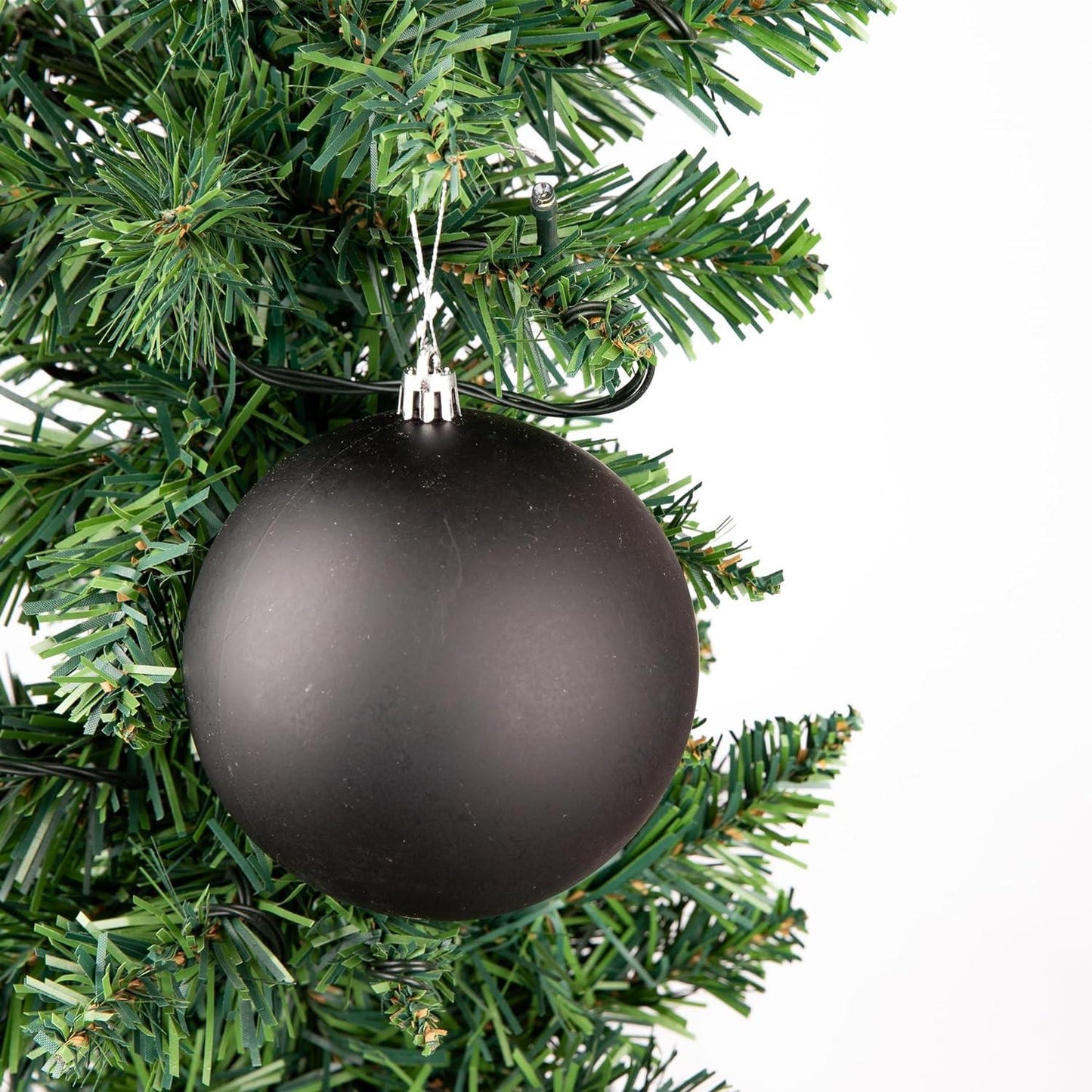 3 Black Baubles (10cm)
