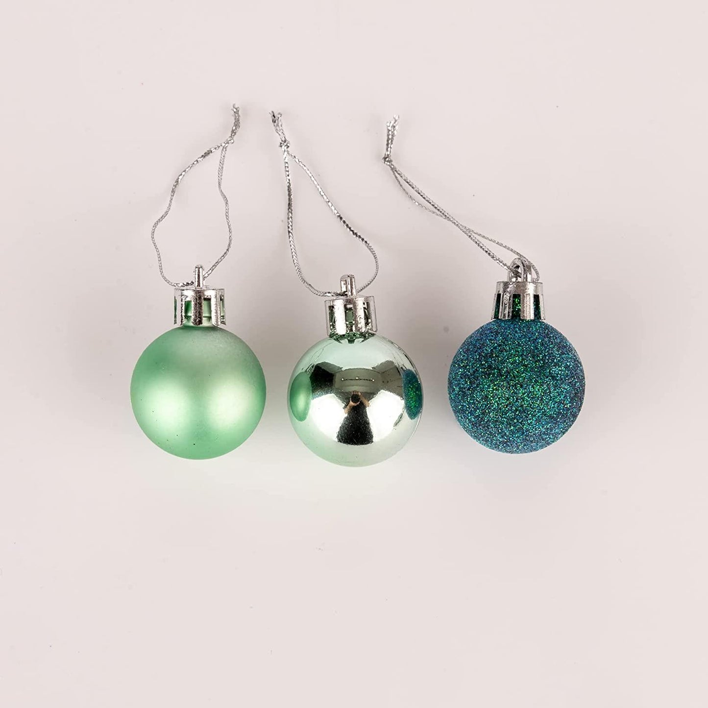 24pcs Turquoise Baubles 3cm PVC Set