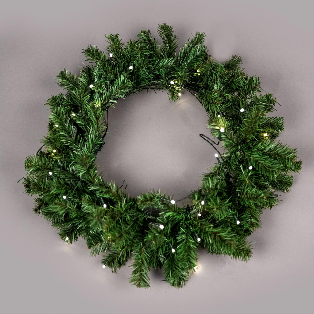 Pre-Lit Warm White LEDs Alaskan Pine Green Wreath - 55cm