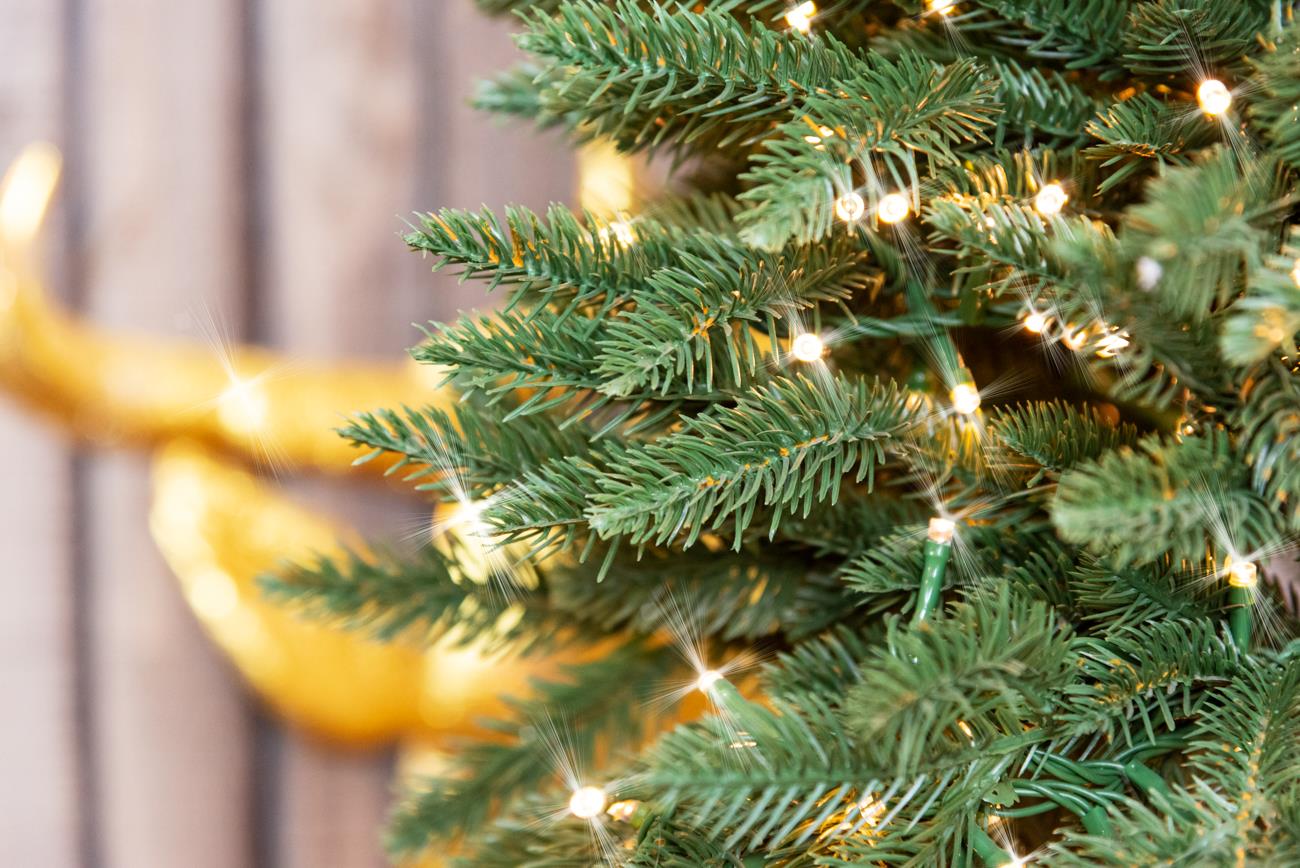 8ft Super Sparkly Las Vegas Pine Tree