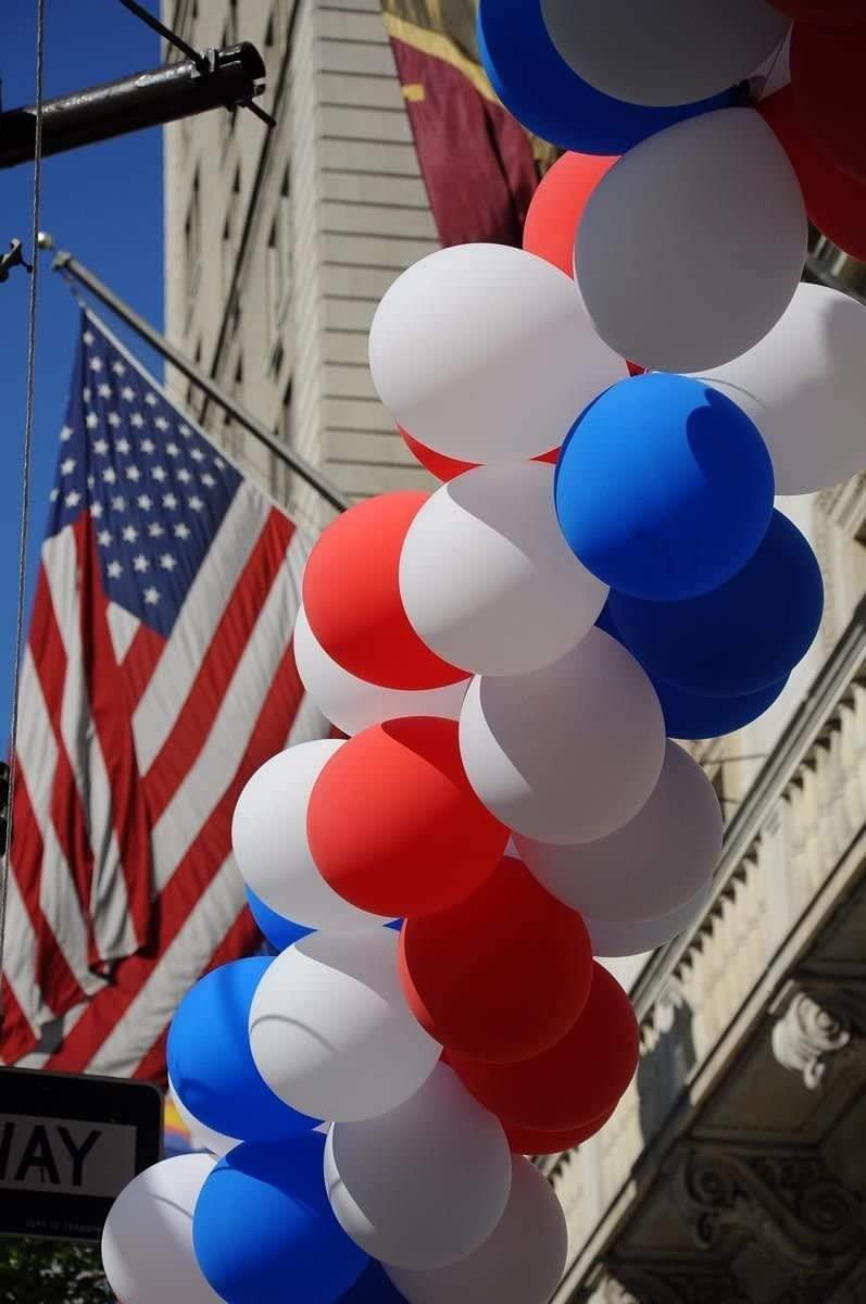100 Red White Blue Balloons