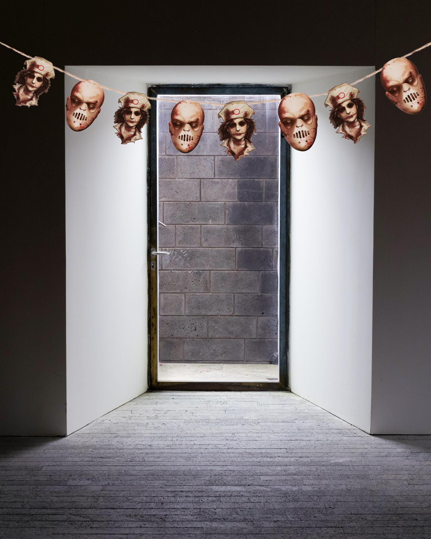 8Pcs Halloween Bloody Faces Garland