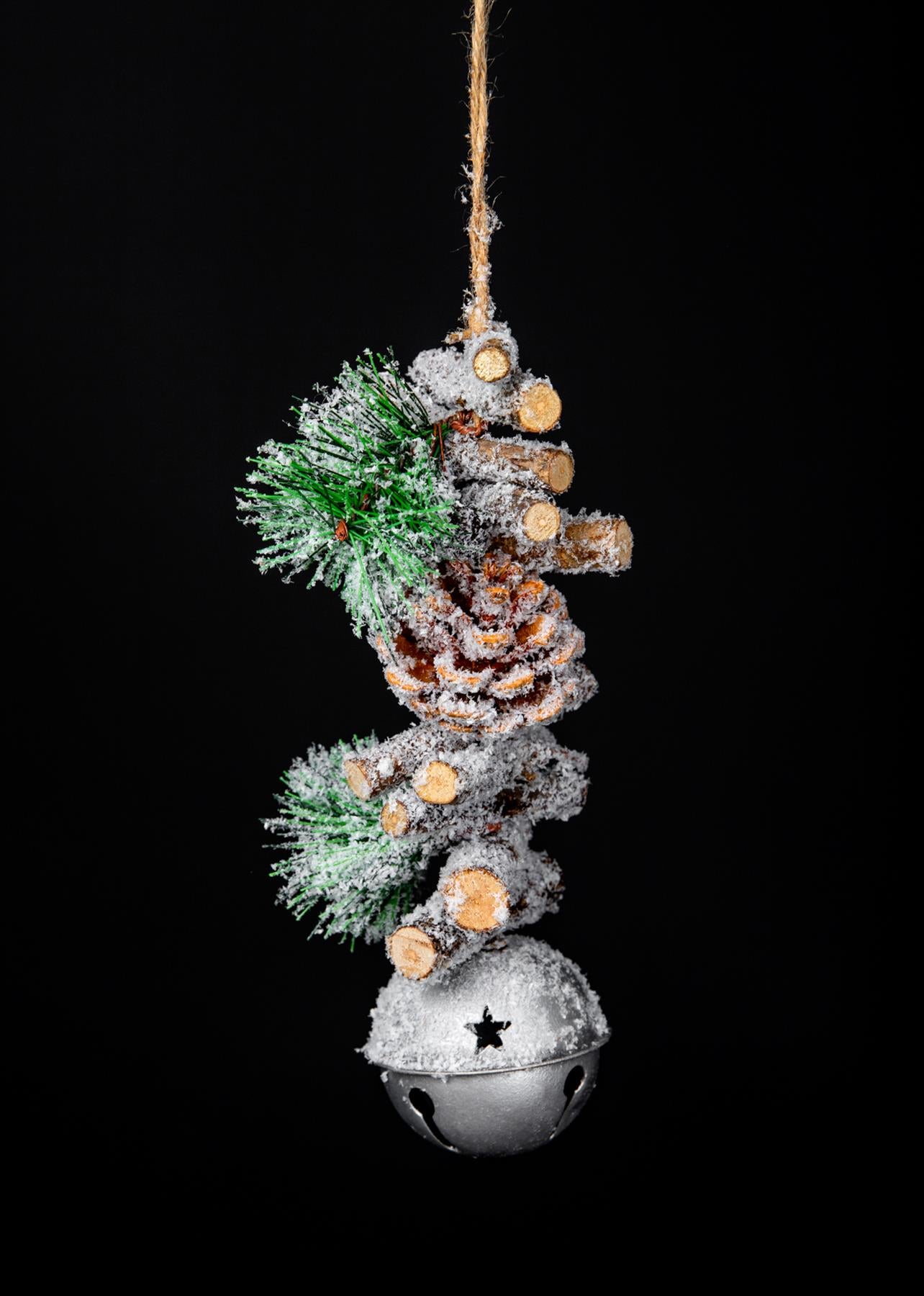 33cm Garland with Silver Bells