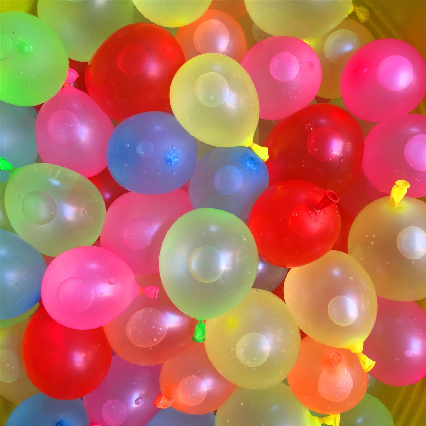 150 Assorted Colour Water Balloons Bombs