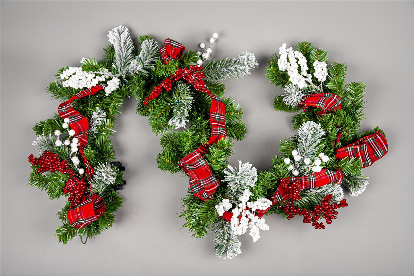 2m Pre-Lit Frosted/Tartan Ribbon Garland with 50 WW LEDs