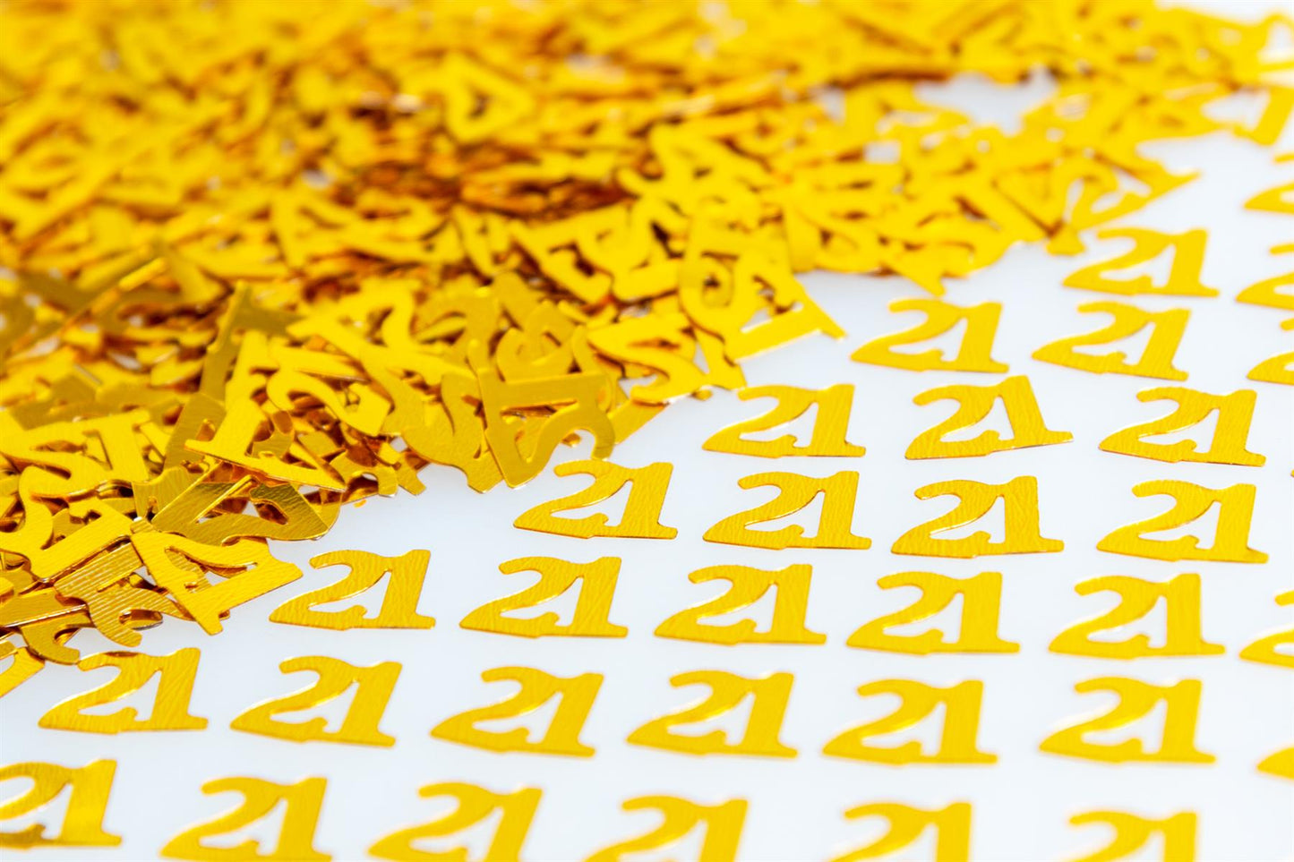 4 packs 21st Gold Confetti
