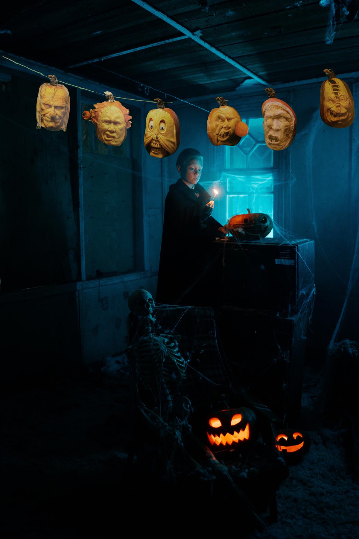 Halloween Bunting - 12ft Pumpkin Face Banner