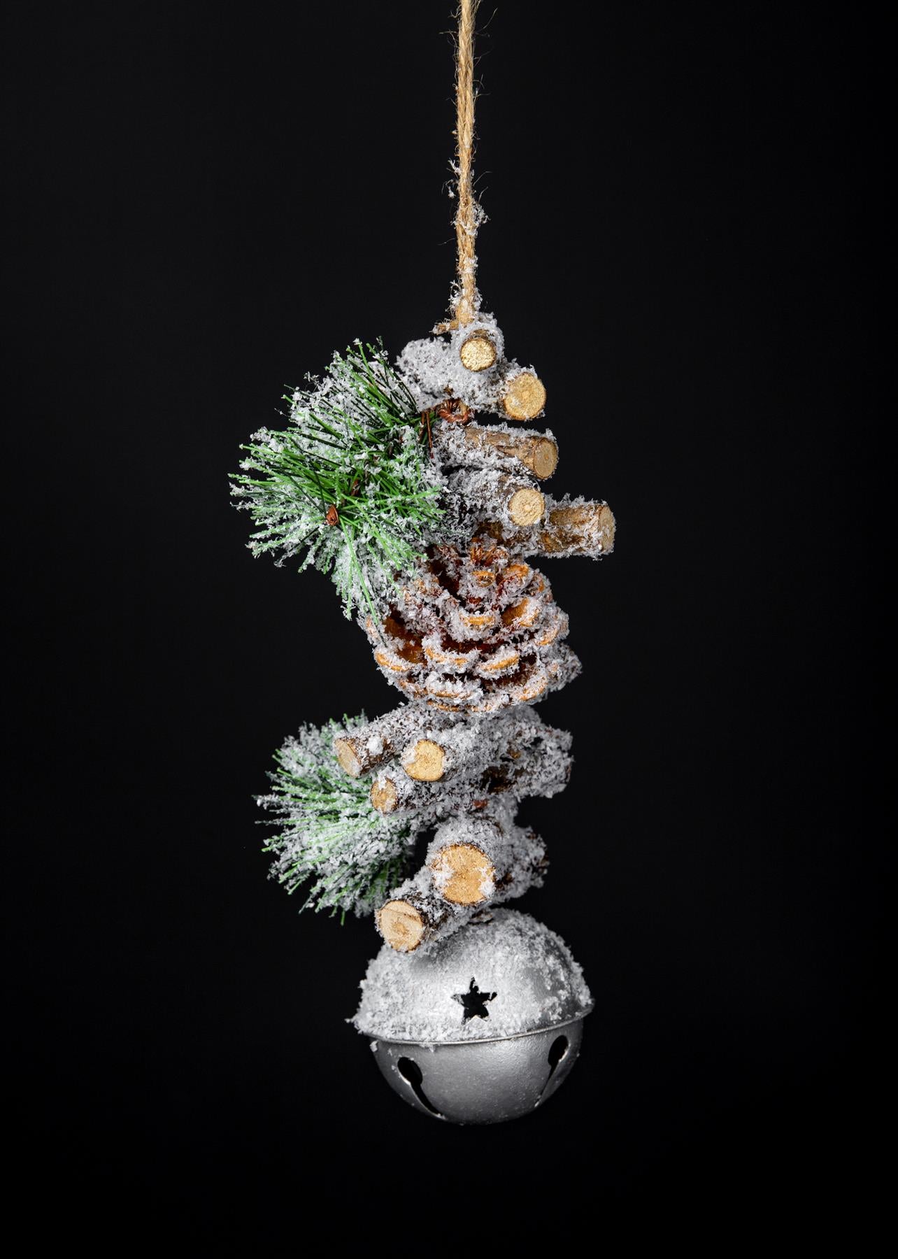 33cm Garland with Silver Bells