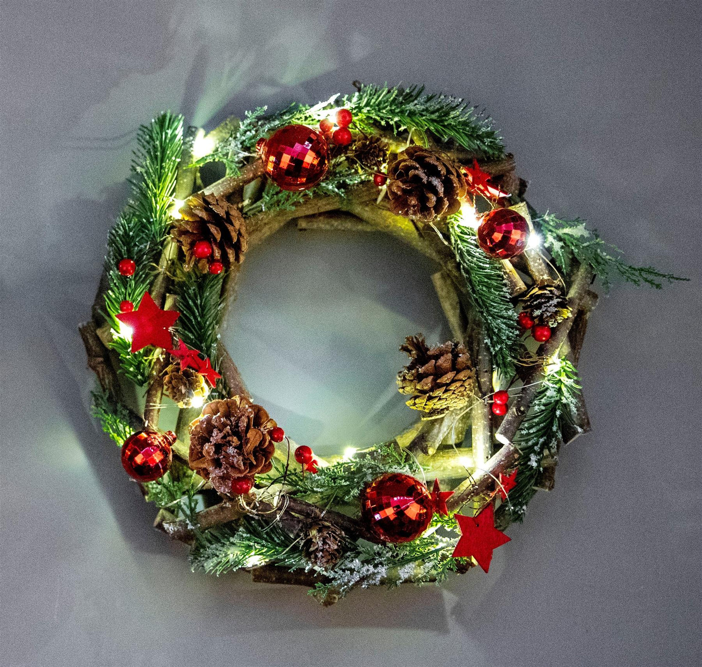 22cm LED Twig Wreath Redation