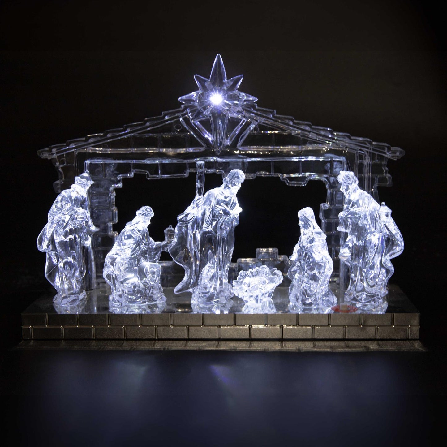 Light-Up Nativity Scene (30x9x21.5cm)