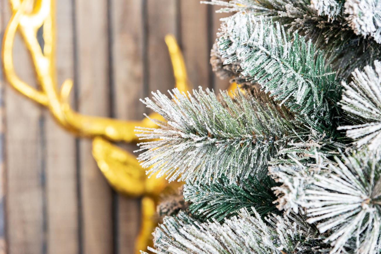 6ft White Snowy Tips Frosted Helsinki Fir Tree