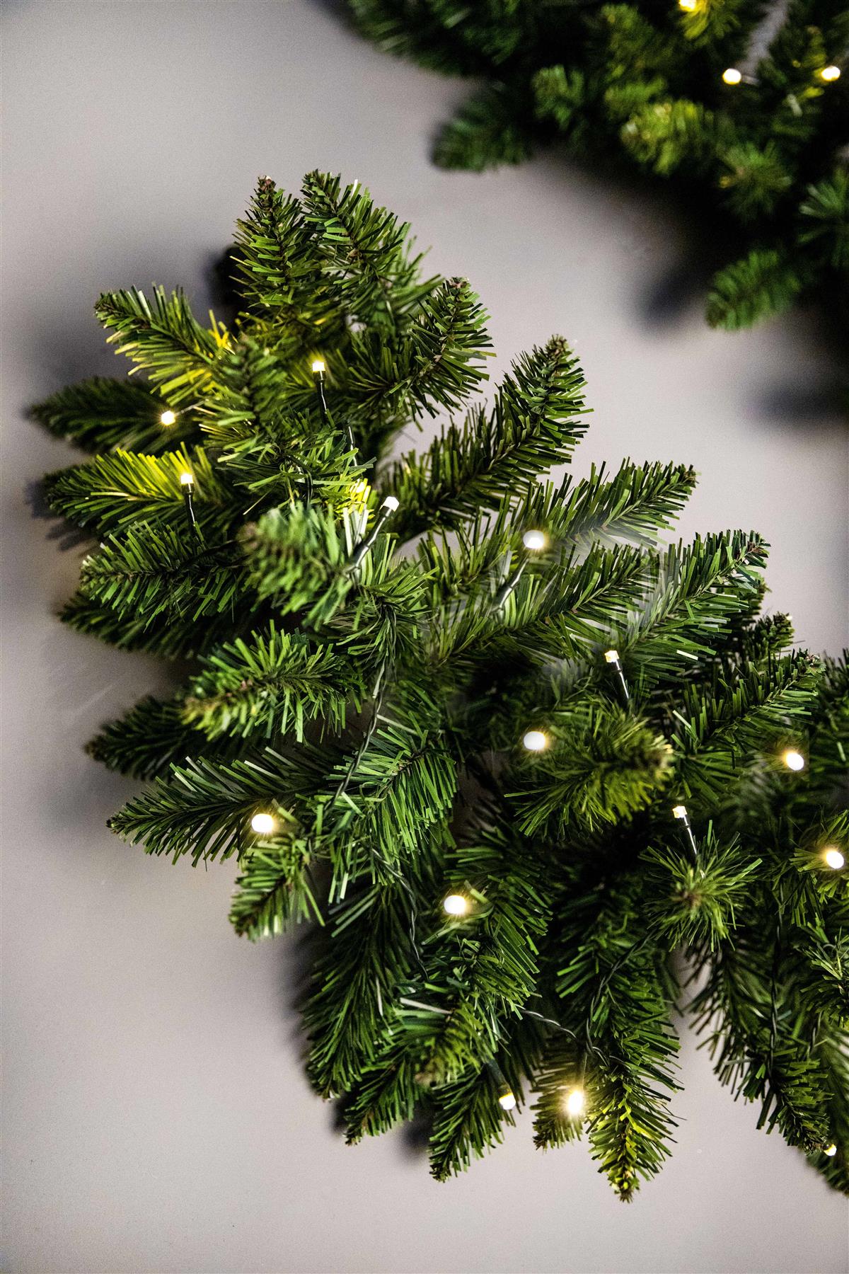 Pre-Lit Imperial Pine Green Garland with Warm White LEDs - 200cm