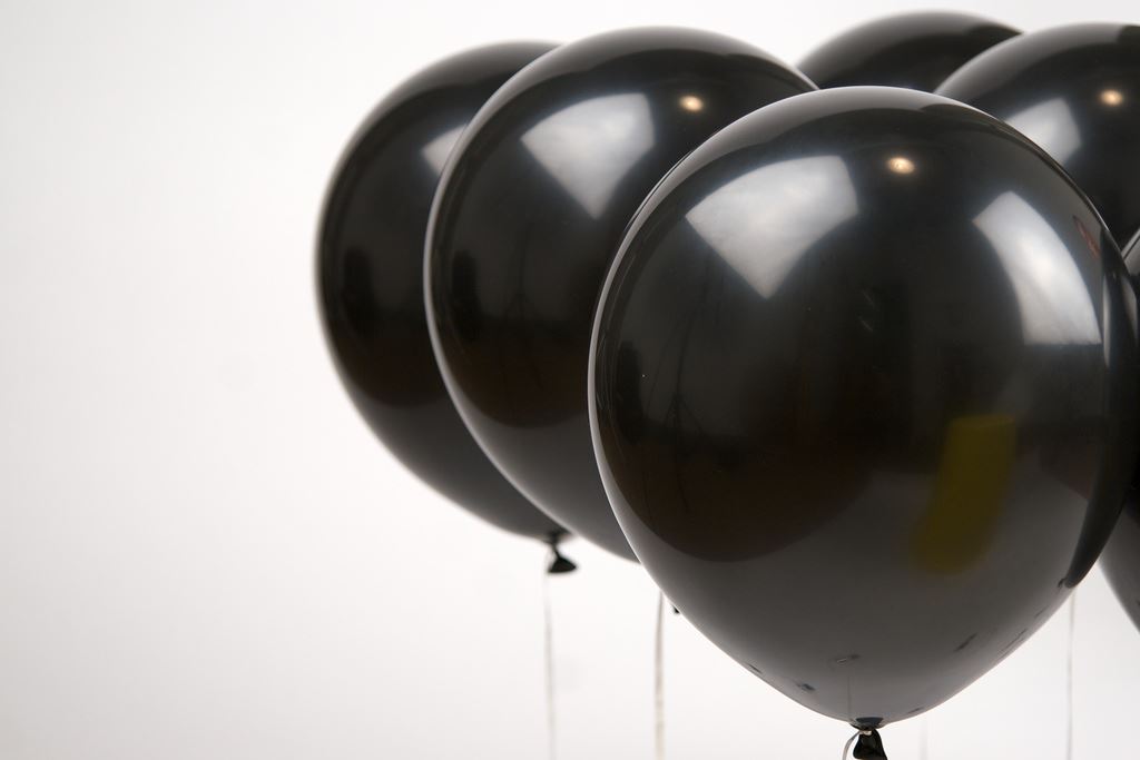 5 Black Latex Balloons (12")