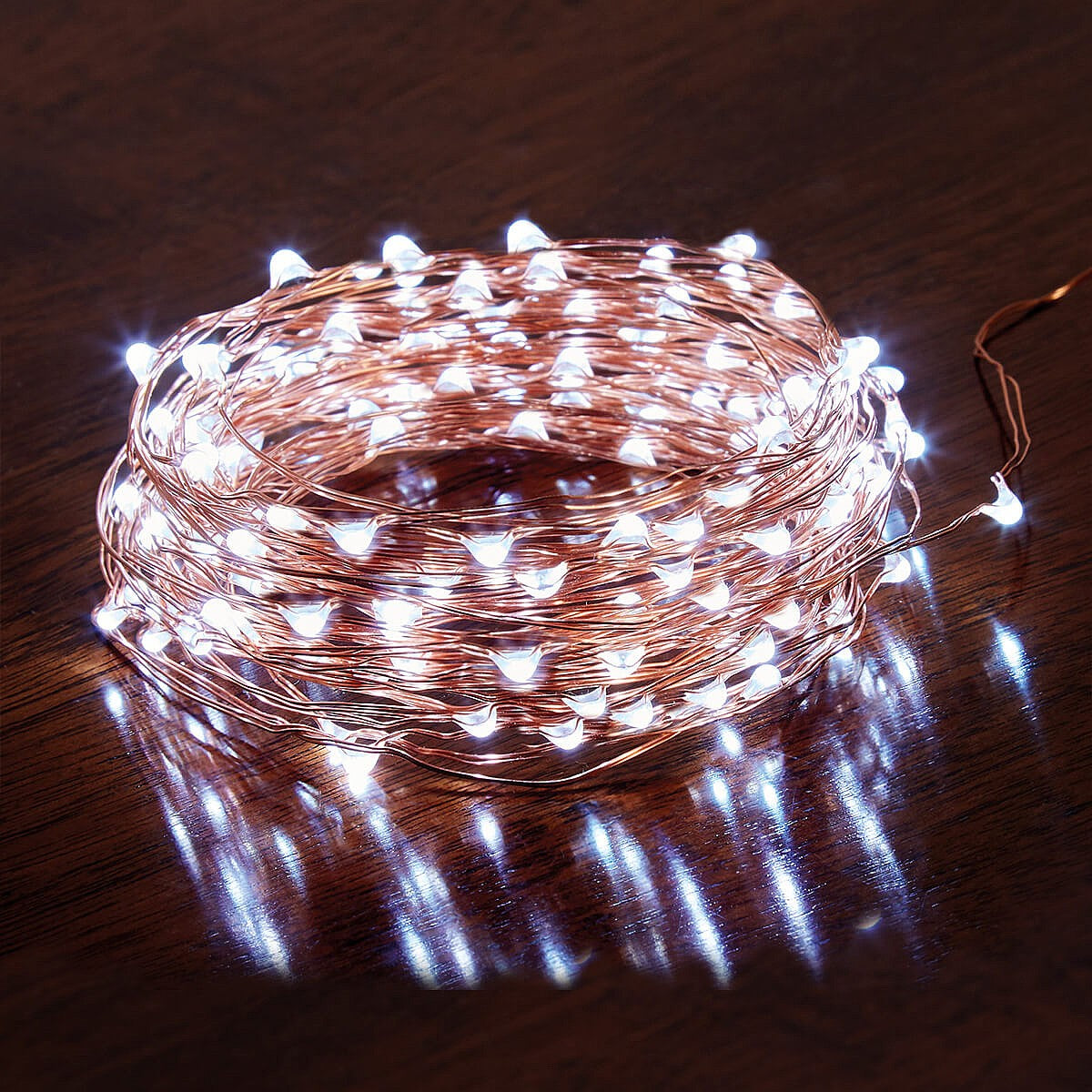 40 White LED Battery Operated Lights with Gold Wire 1pks