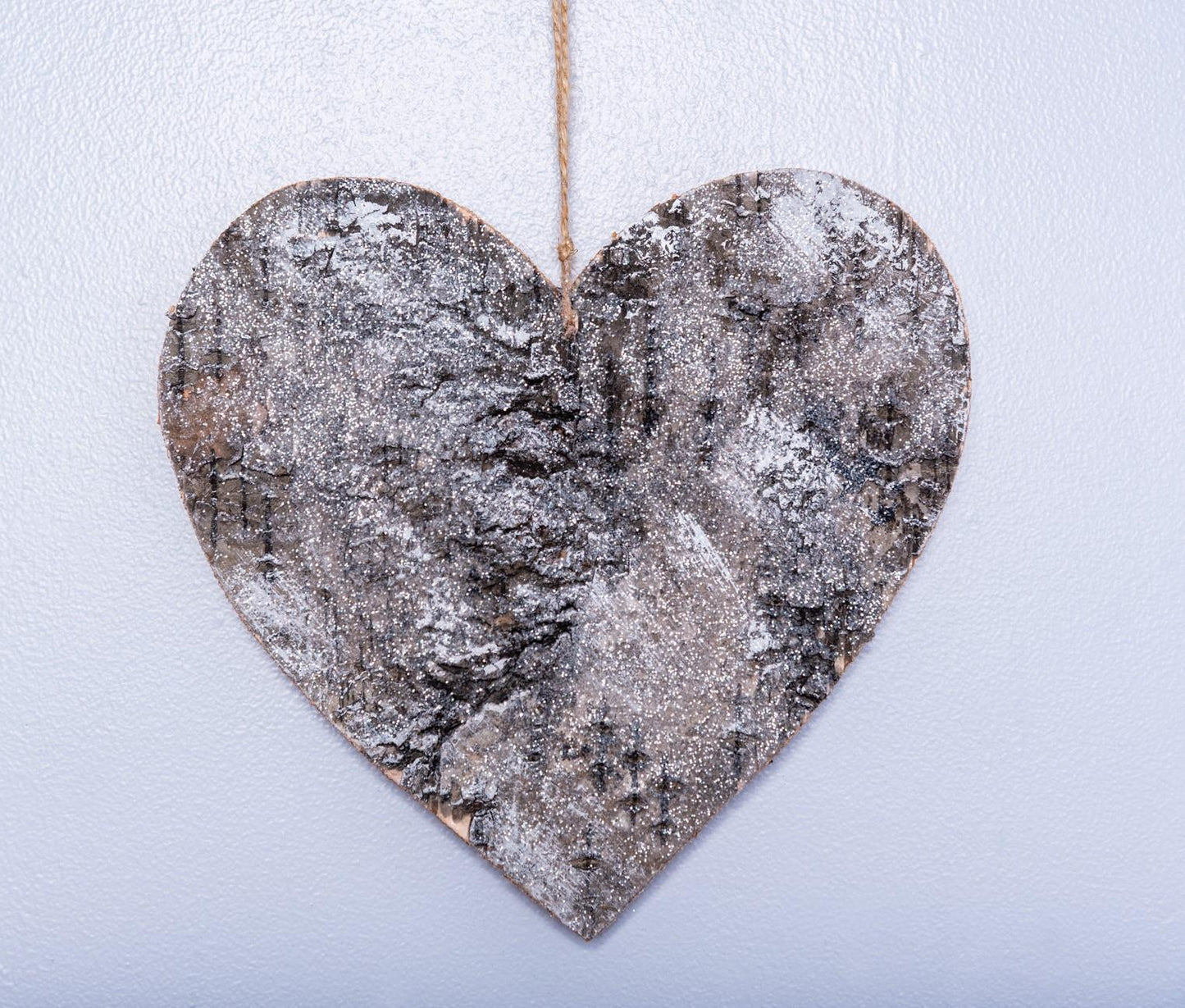 20cm Heart Shape Birch Bark Wooden