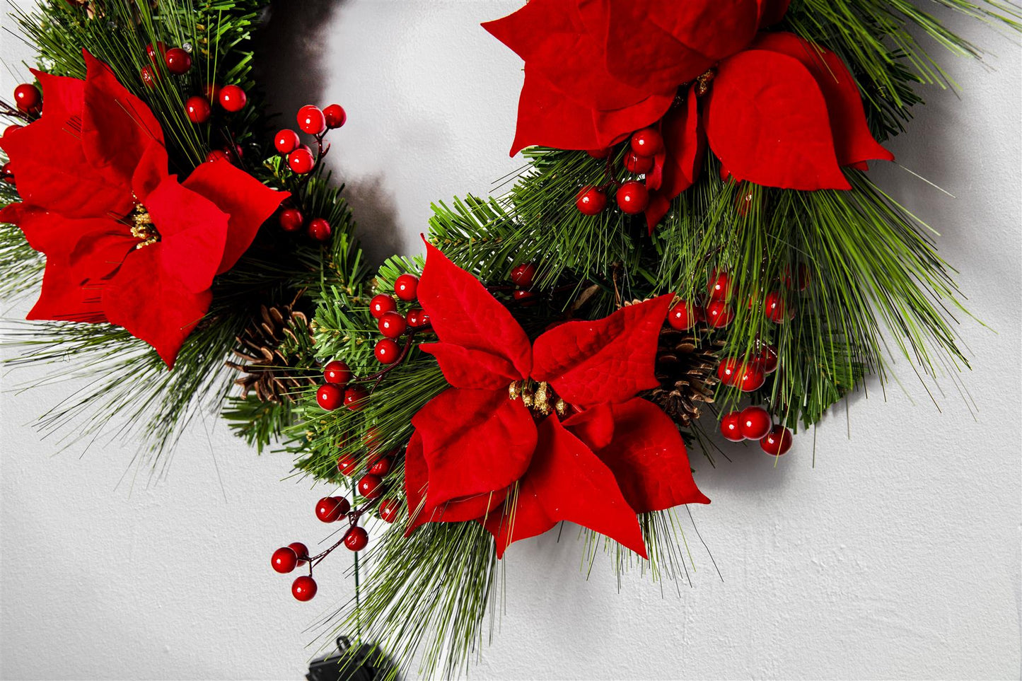 60cm Battery Operated Pre-Lit Red Poinsettia Wreath with 50 Warm White LEDs