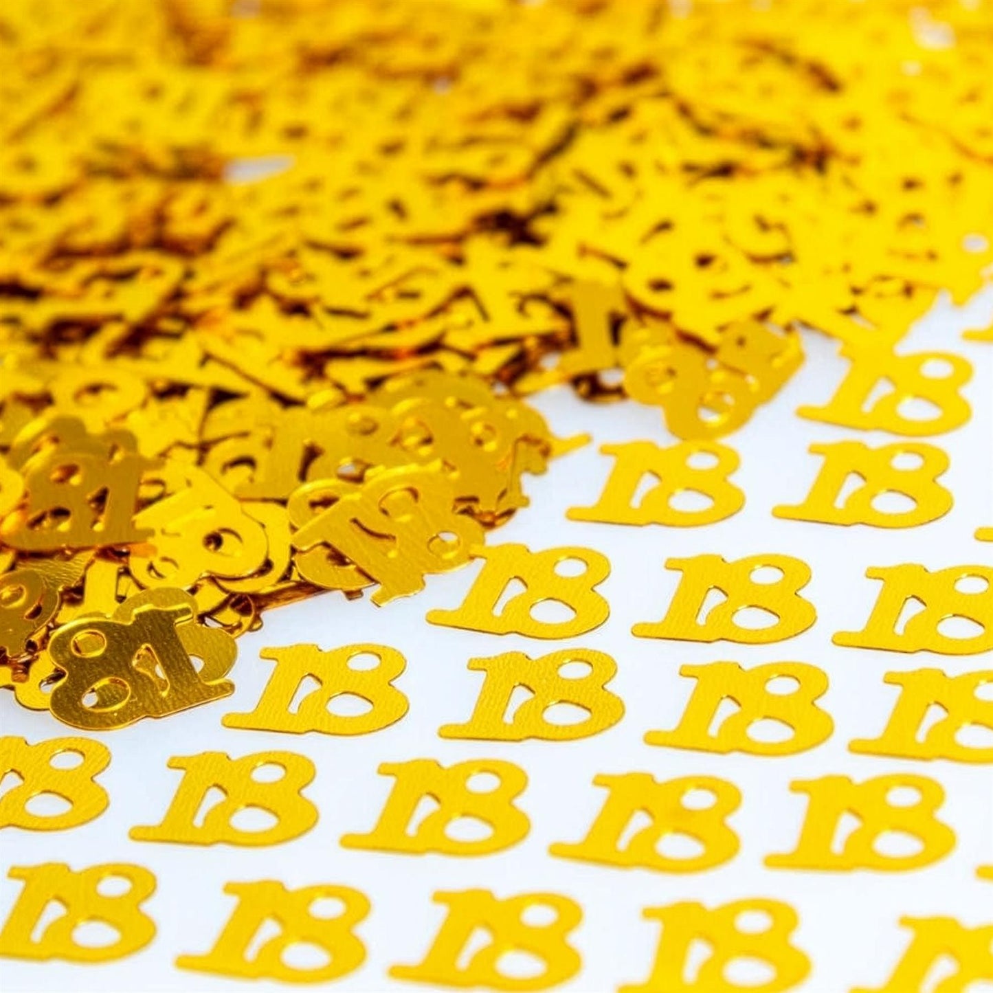14g 18th Gold Happy Birthday Confetti 2pk