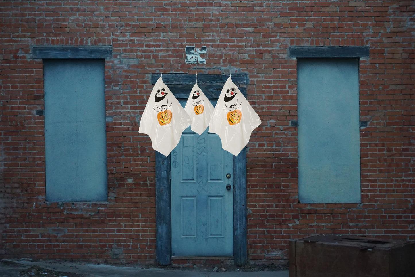 3 Pieces of Halloween White Ghost Hanging Spook