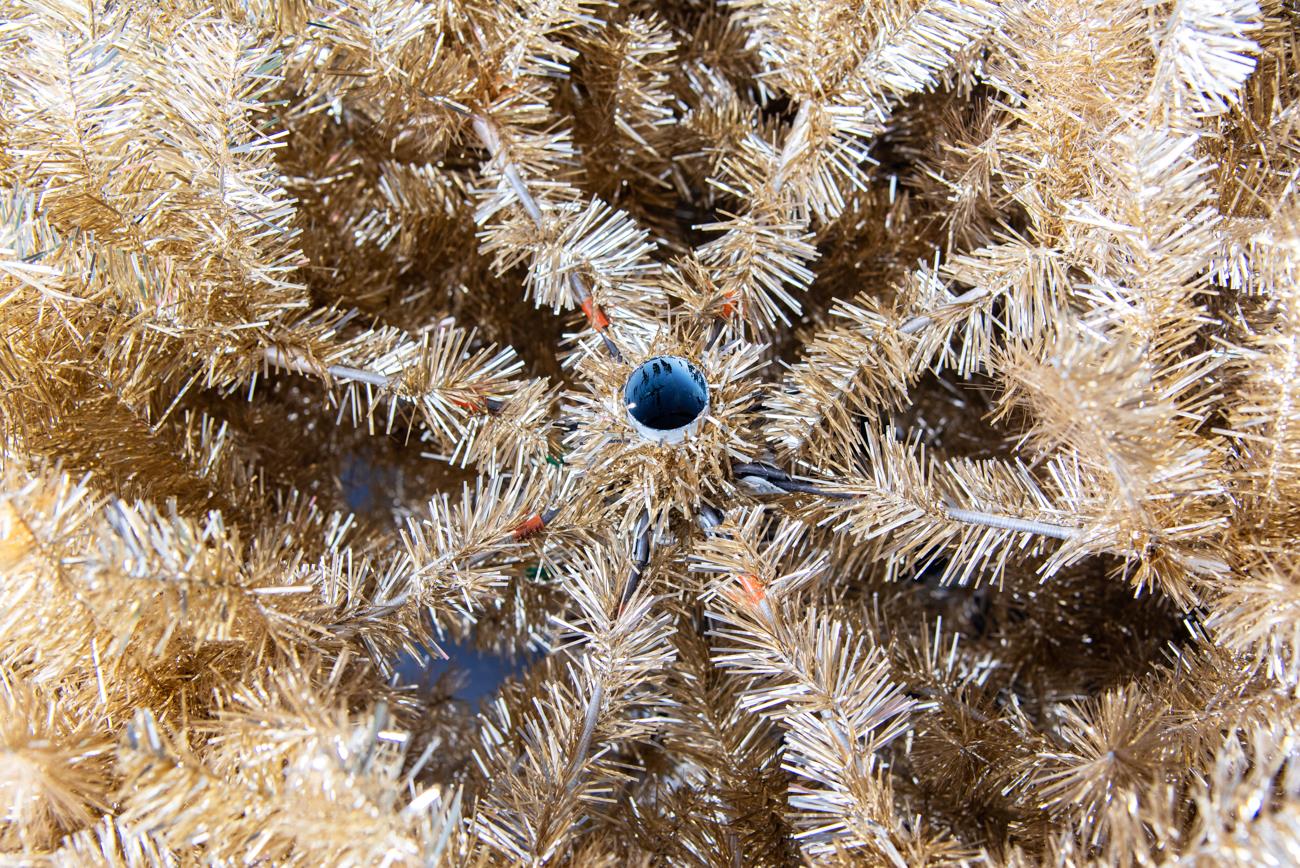 6ft Gold Tinsel Tree