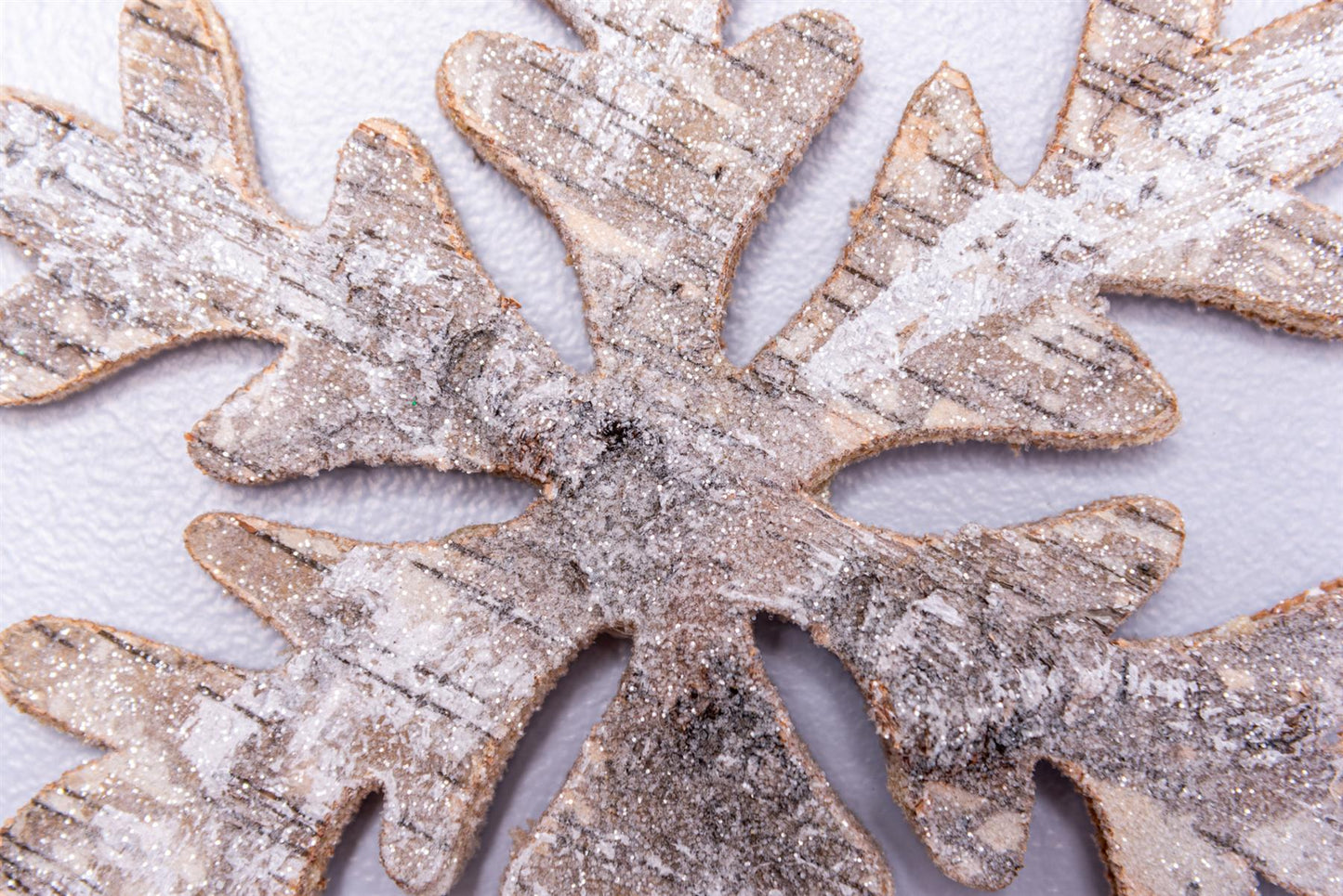 16cm Snowflake Shape Birch Bark Wooden