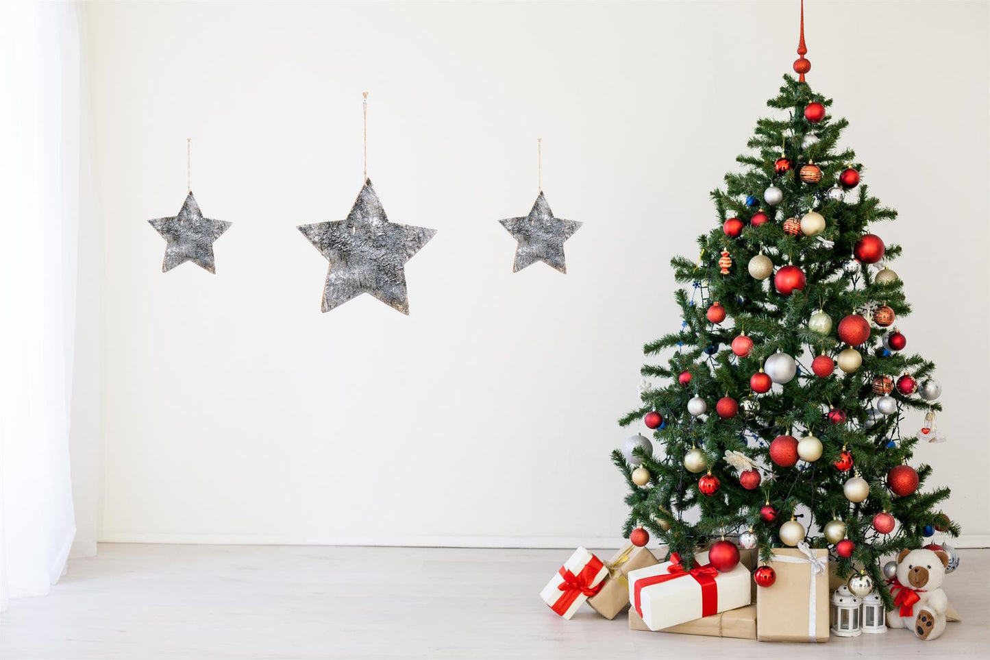 20cm Wooden Star Christmas Decoration