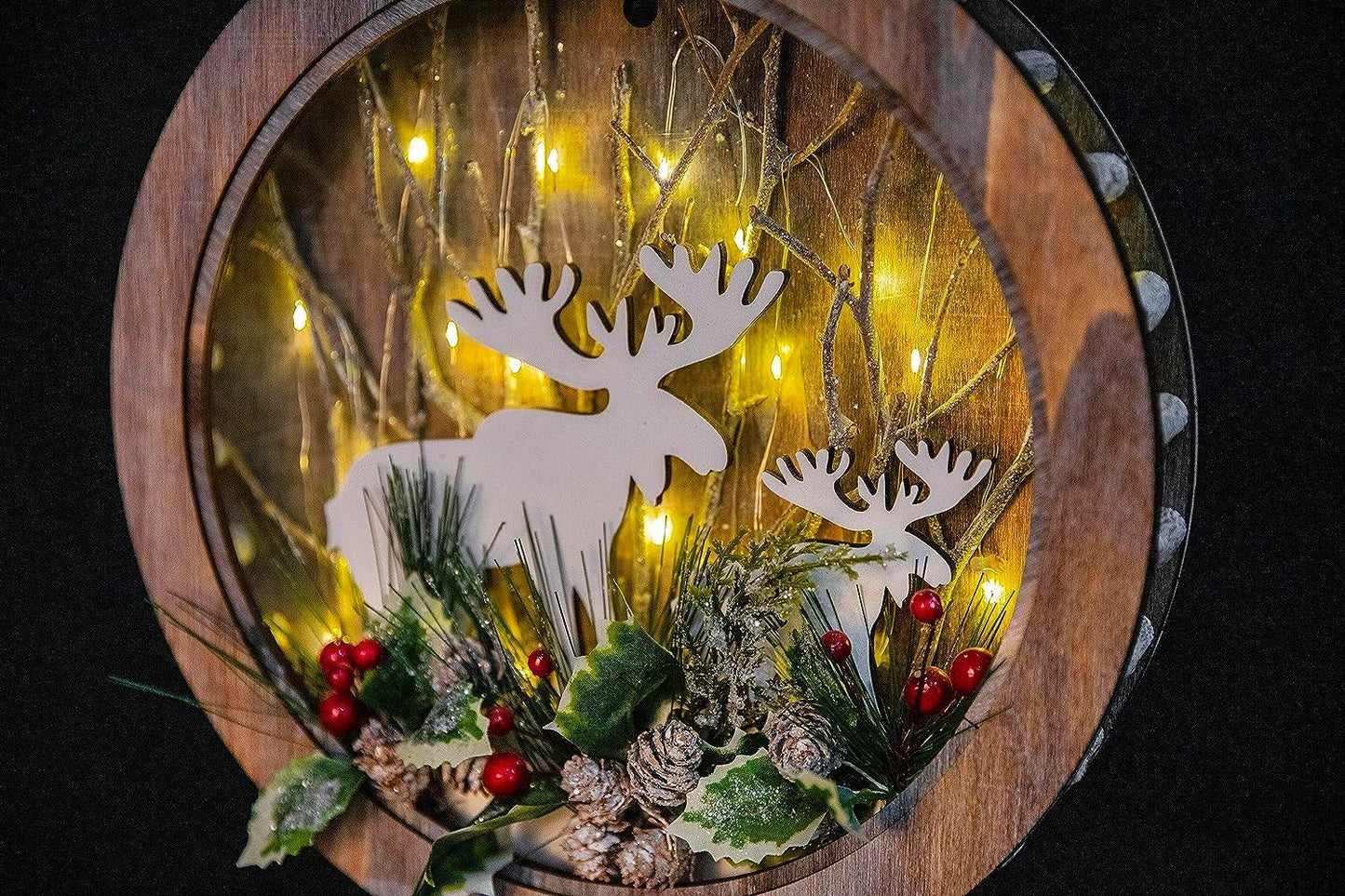 LED Wooden Reindeer Scene Wreath Shape D30xW4.5