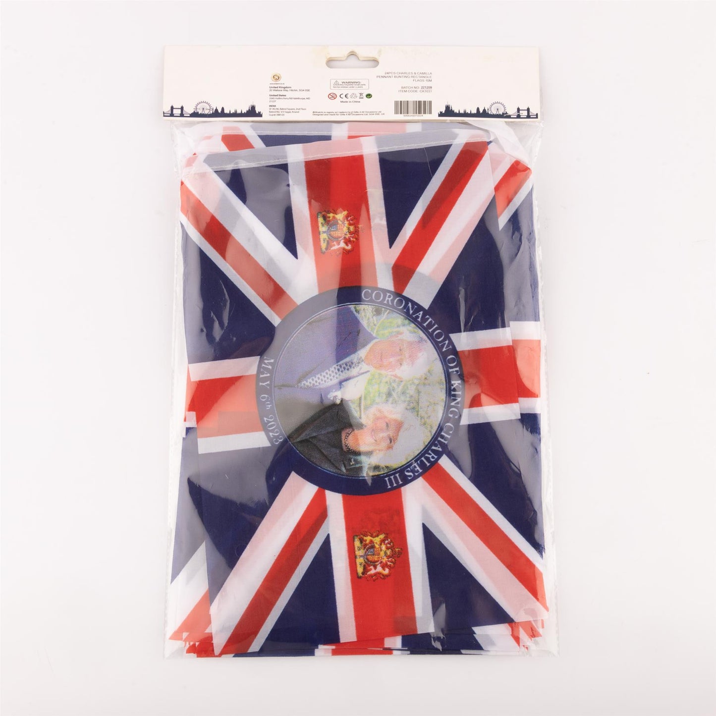 Charles & Camilla Bunting (10m, 24 Flags)